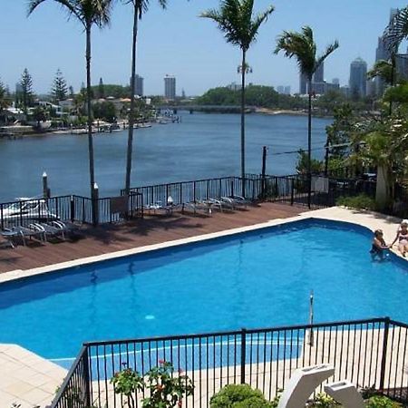 The Pinnacle Apartments Gold Coast Luaran gambar