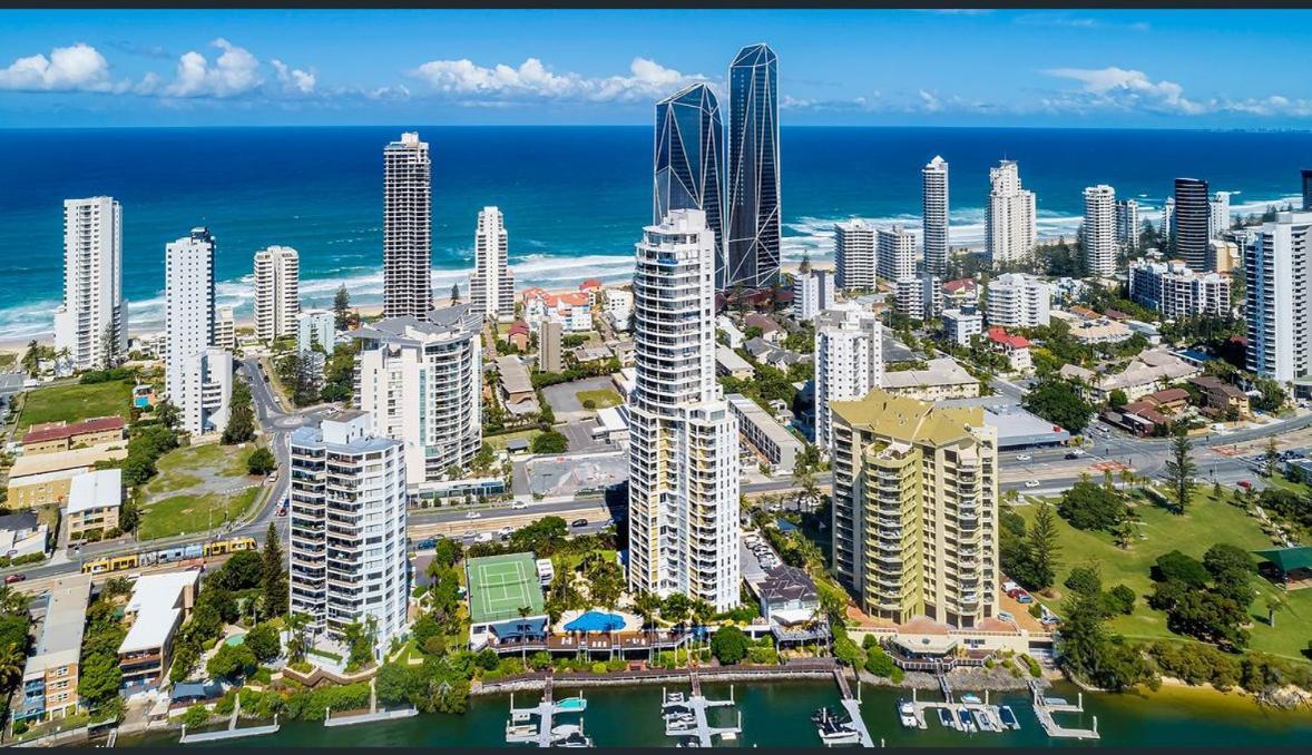 The Pinnacle Apartments Gold Coast Luaran gambar