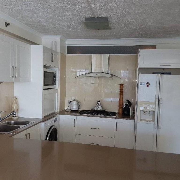 The Pinnacle Apartments Gold Coast Luaran gambar
